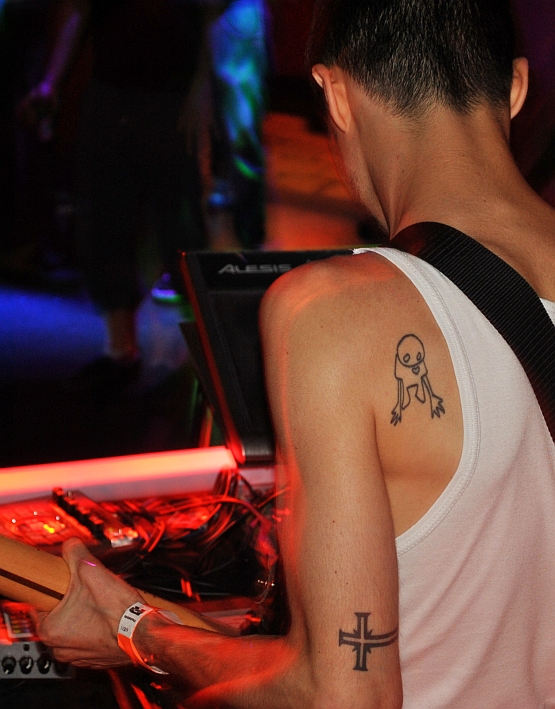 Sabotage CDrelease (23)